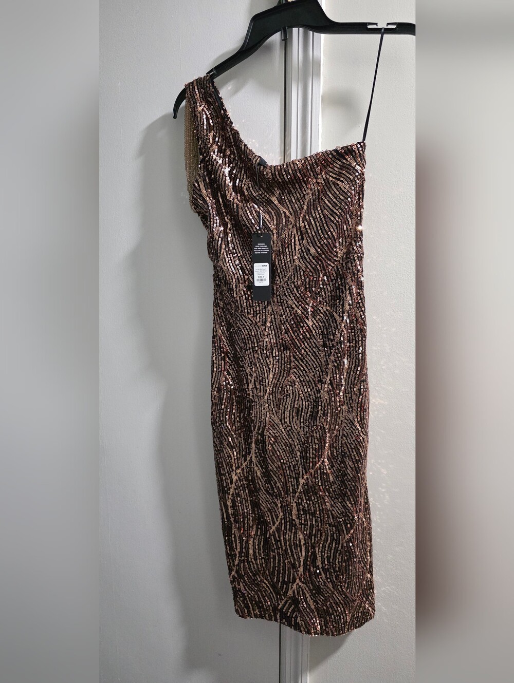 Fashion Nova Rose Gold Sequin One-Shoulder Dress - Picture 2 of 4